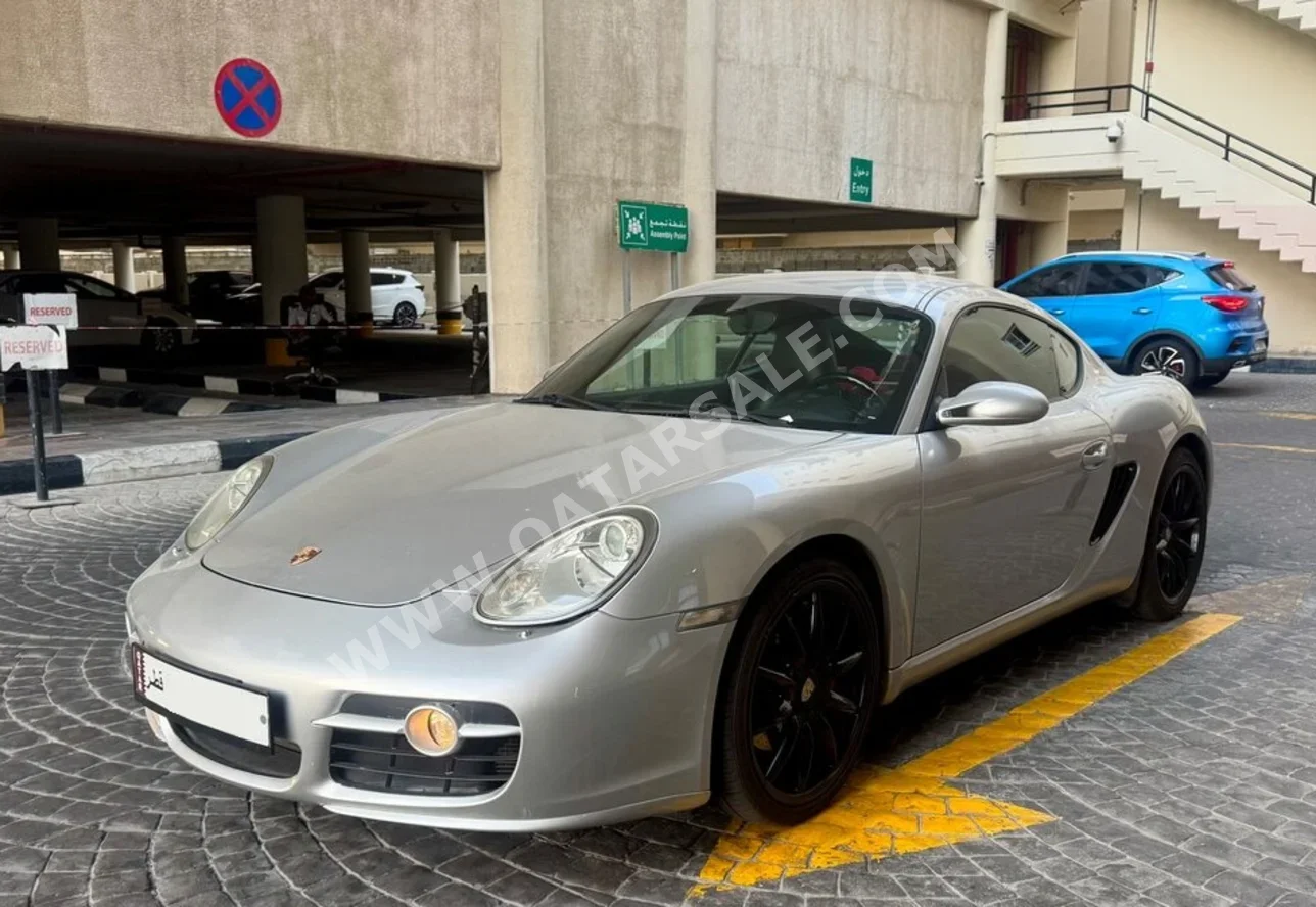 بورش  كايمان  اس  2008  اوتوماتيك  129,000 كم  6 سلندر  دفع خلفي  كوبيه \ سبورت  فضي