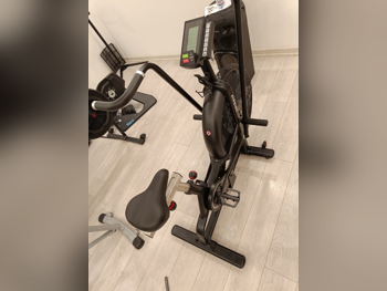 أجهزة اللياقة البدنية - جهاز تجديف
