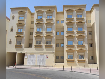 Buildings, Towers & Compounds - Family Residential - Doha - Fereej Al Nasr For Sale