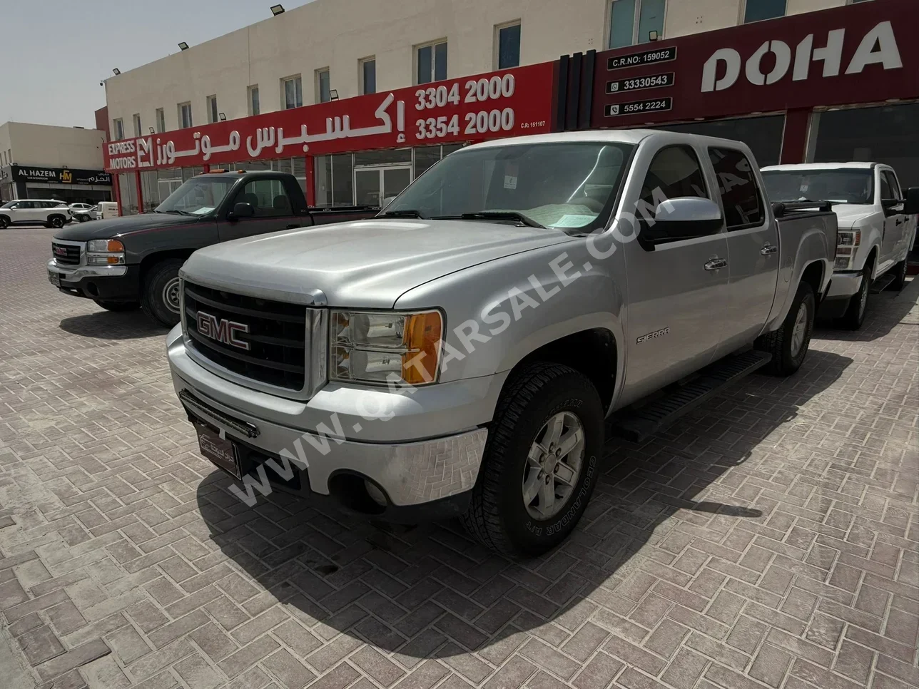 جي ام سي سييرا اس ال اي 2011 اوتوماتيك 270,000 كم 8 سلندر دفع رباعي بيكب فضي