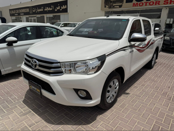 Toyota  Hilux  2020  Automatic  104,000 Km  4 Cylinder  Rear Wheel Drive (RWD)  Pick Up  White