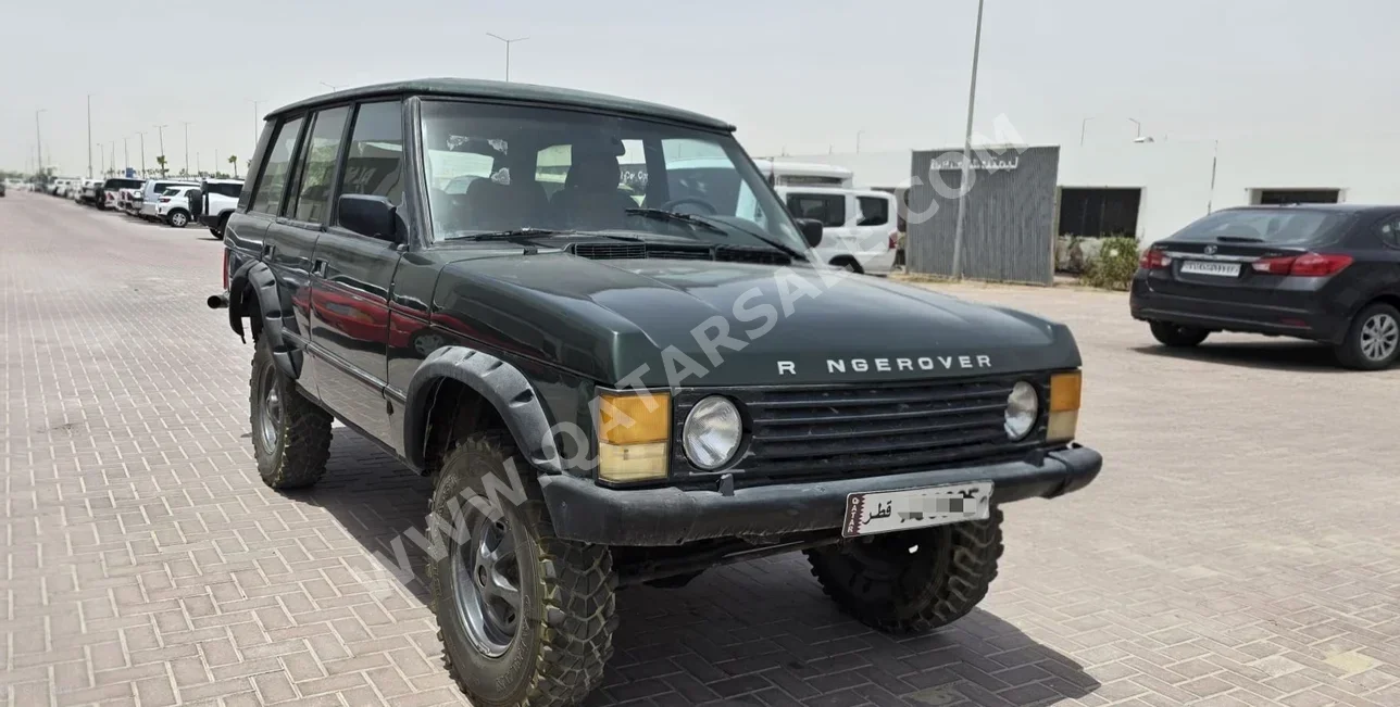 لاند روفر  رنج روفر  فوج  1985  عادي  100,000 كم  8 سلندر  دفع رباعي  اس يو في  أخضر زيتوني