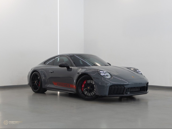 بورش  911  كاريرا جي تي اس  2025  اوتوماتيك  15,100 كم  6 سلندر  دفع كلي مستمر  كوبيه \ سبورت  رمادي  تحت الضمان