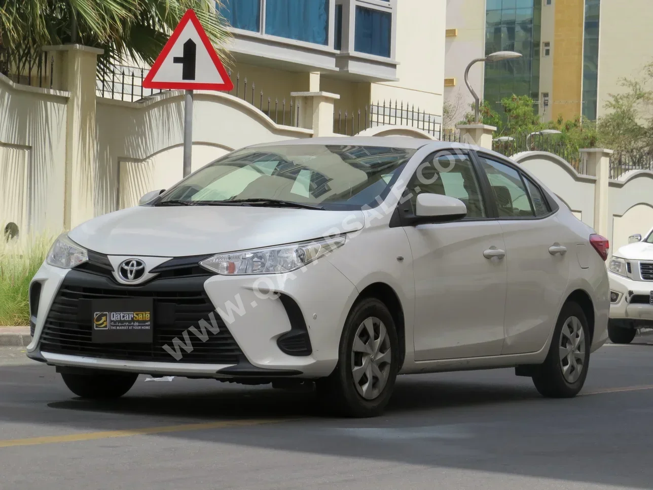 Toyota Yaris 2021 Automatic 102,000 Km 4 Cylinder Front Wheel Drive (FWD) Sedan White