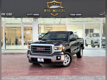 GMC  Sierra  SLE  2014  Automatic  250,000 Km  8 Cylinder  Four Wheel Drive (4WD)  Pick Up  Gray
