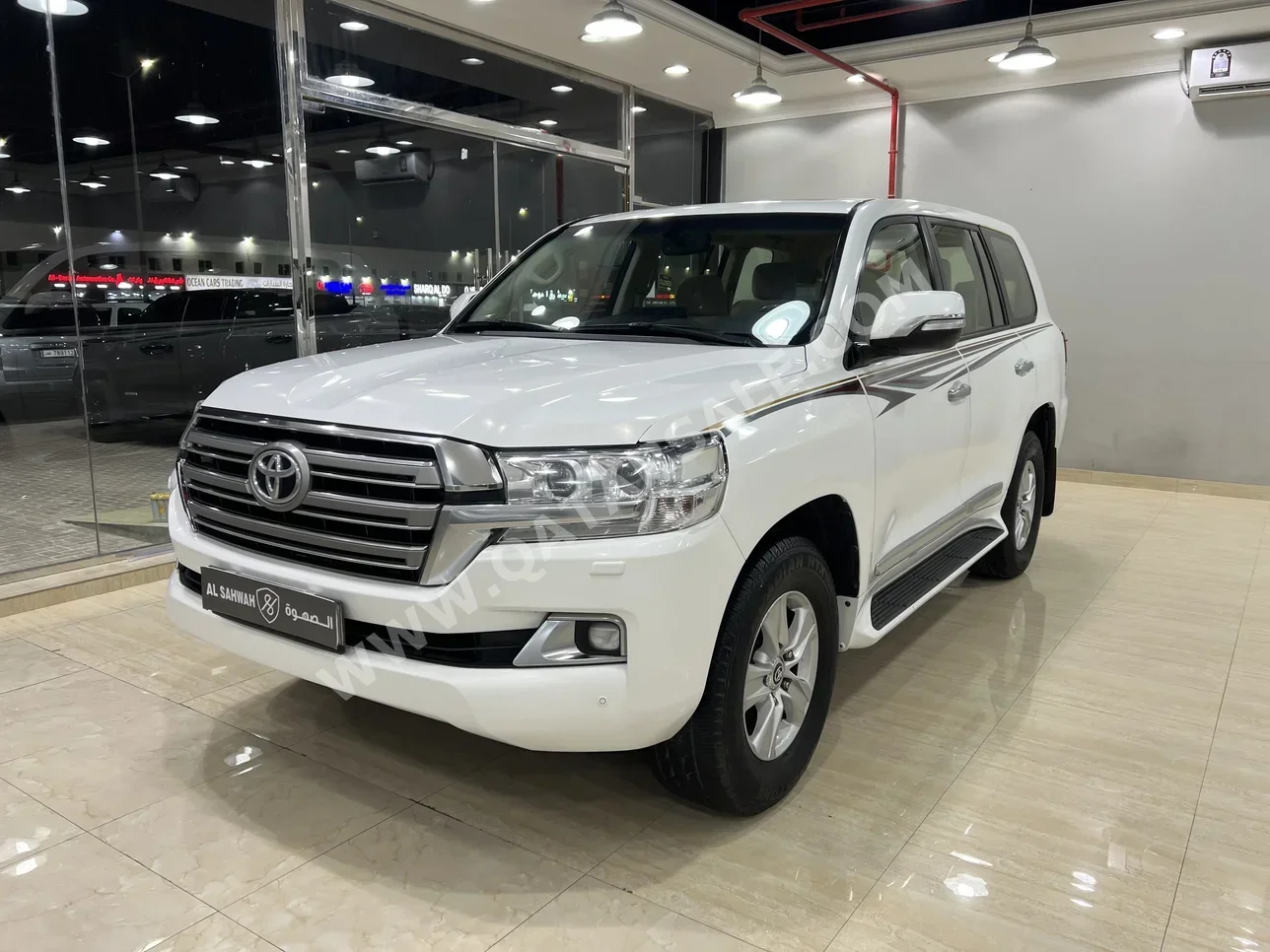Toyota  Land Cruiser  GXR  2018  Automatic  222,000 Km  6 Cylinder  Four Wheel Drive (4WD)  SUV  White