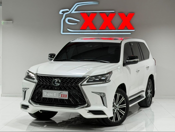Lexus  LX  570  2017  Automatic  179,000 Km  8 Cylinder  Four Wheel Drive (4WD)  SUV  White