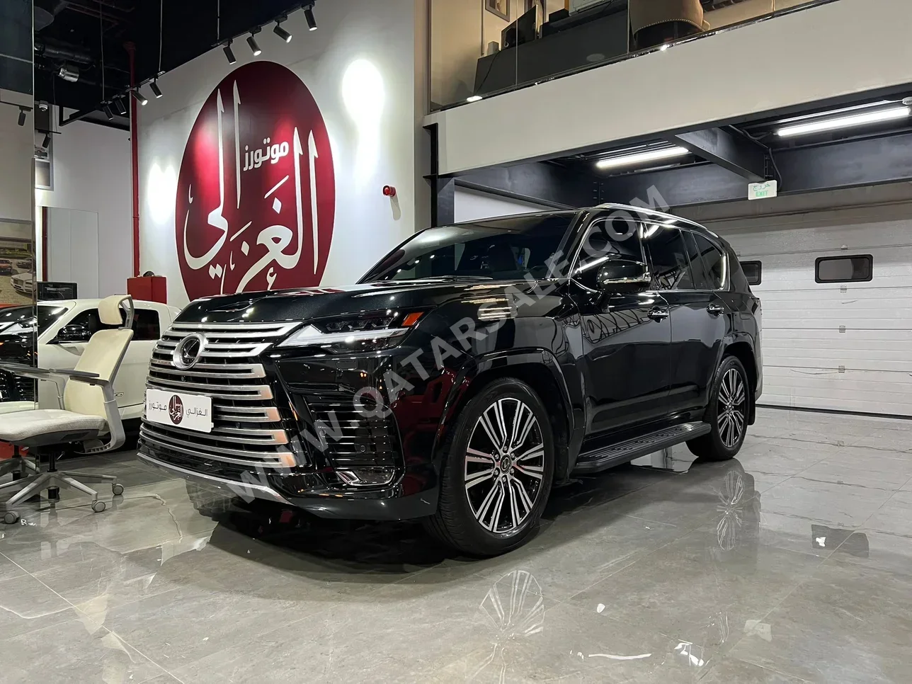 Lexus  LX  600 Luxury  2025  Automatic  13,000 Km  6 Cylinder  Four Wheel Drive (4WD)  SUV  Black  With Warranty