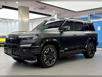 BYD Leopard 8 Flagship 2025 Automatic 19,000 Km 4 Cylinder Four Wheel Drive (4WD) SUV Black With Warranty