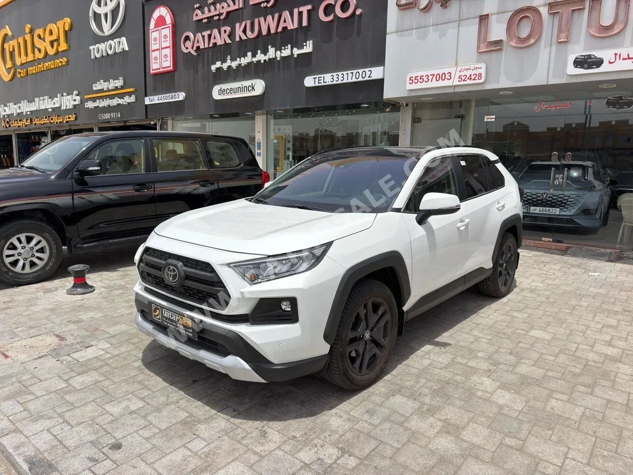 Toyota  Rav 4  2025  Automatic  13,000 Km  4 Cylinder  Four Wheel Drive (4WD)  SUV  White  With Warranty