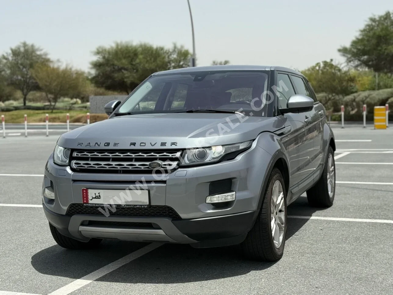 Land Rover Evoque 2014 Automatic 112,000 Km 4 Cylinder Four Wheel Drive (4WD) SUV Gray