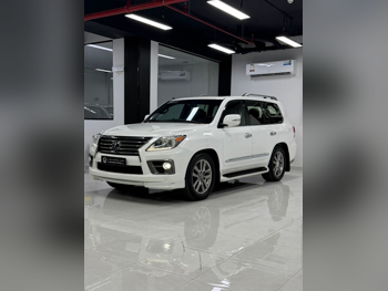 Lexus  LX  570 S  2014  Automatic  420,000 Km  8 Cylinder  Four Wheel Drive (4WD)  SUV  White
