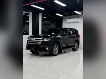 Toyota  Land Cruiser  GXR Twin Turbo  2024  Automatic  81,000 Km  6 Cylinder  Four Wheel Drive (4WD)  SUV  Black  With Warranty