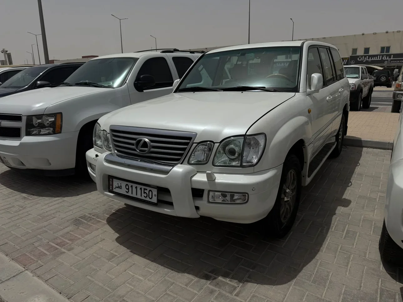 لكزس ال اكس 470 2007 اوتوماتيك 495,000 كم 8 سلندر دفع رباعي اس يو في أبيض