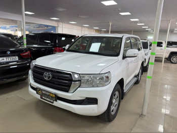Toyota  Land Cruiser  GX  2020  Automatic  307,000 Km  6 Cylinder  Four Wheel Drive (4WD)  SUV  White