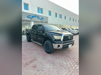 تويوتا  تندرا  SR5  2012  اوتوماتيك  146,000 كم  8 سلندر  دفع رباعي  بيكب  أسود