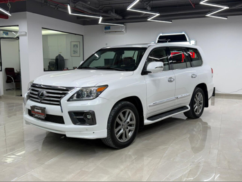 Lexus  LX  570 S  2014  Automatic  347,000 Km  8 Cylinder  Four Wheel Drive (4WD)  SUV  White