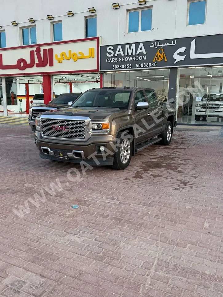 GMC  Sierra  Denali  2014  Automatic  167,000 Km  8 Cylinder  Four Wheel Drive (4WD)  Pick Up  Brown