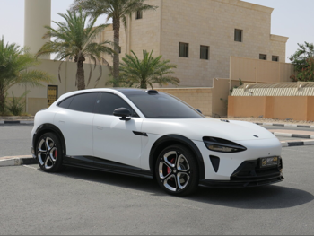 شاومي  واي يو 7  ماكس  2025  اوتوماتيك  12,000 كم  0 سلندر  دفع رباعي  اس يو في  أبيض  تحت الضمان
