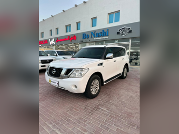 نيسان  باترول  اس اي  2013  اوتوماتيك  362,000 كم  8 سلندر  دفع رباعي  اس يو في  أبيض