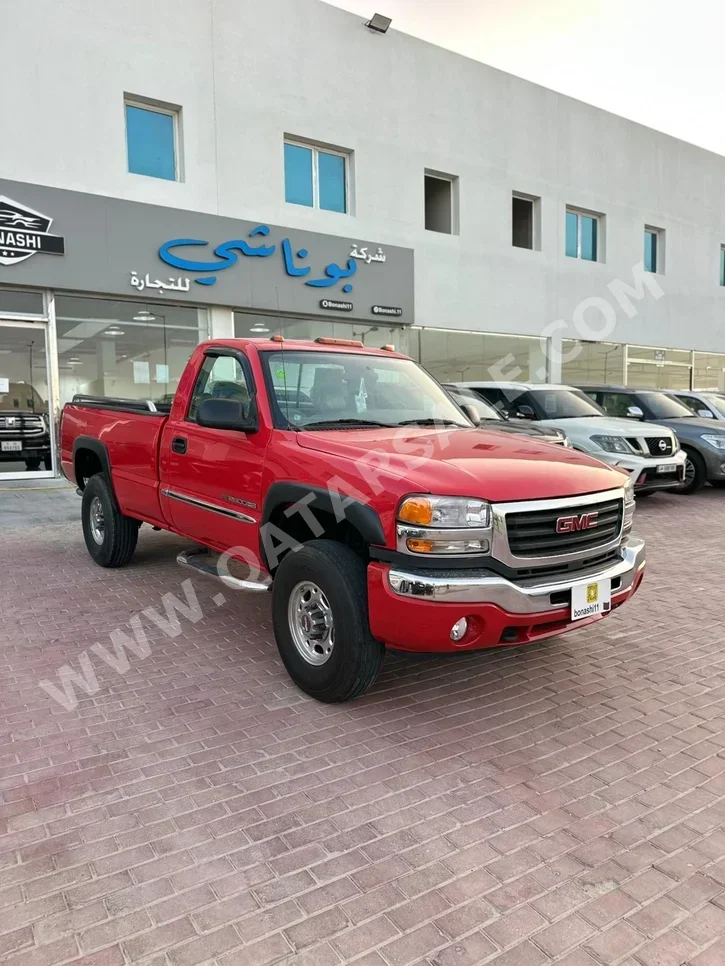 GMC Sierra 2500 HD 2006 Manual 494,000 Km 8 Cylinder Rear Wheel Drive (RWD) Pick Up Red
