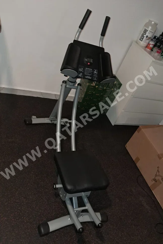 أجهزة اللياقة البدنية - جهاز تجديف
