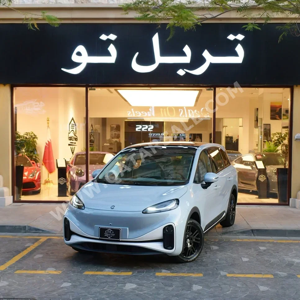 أركفوكس كاولا اس 2024 اوتوماتيك 0 كم 0 سلندر سحب امامي اس يو في سمائي
