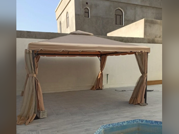 Tents Rooftop Tent - Beige -Length: 400 CM -Width: 400 CM -Height: 250 CM