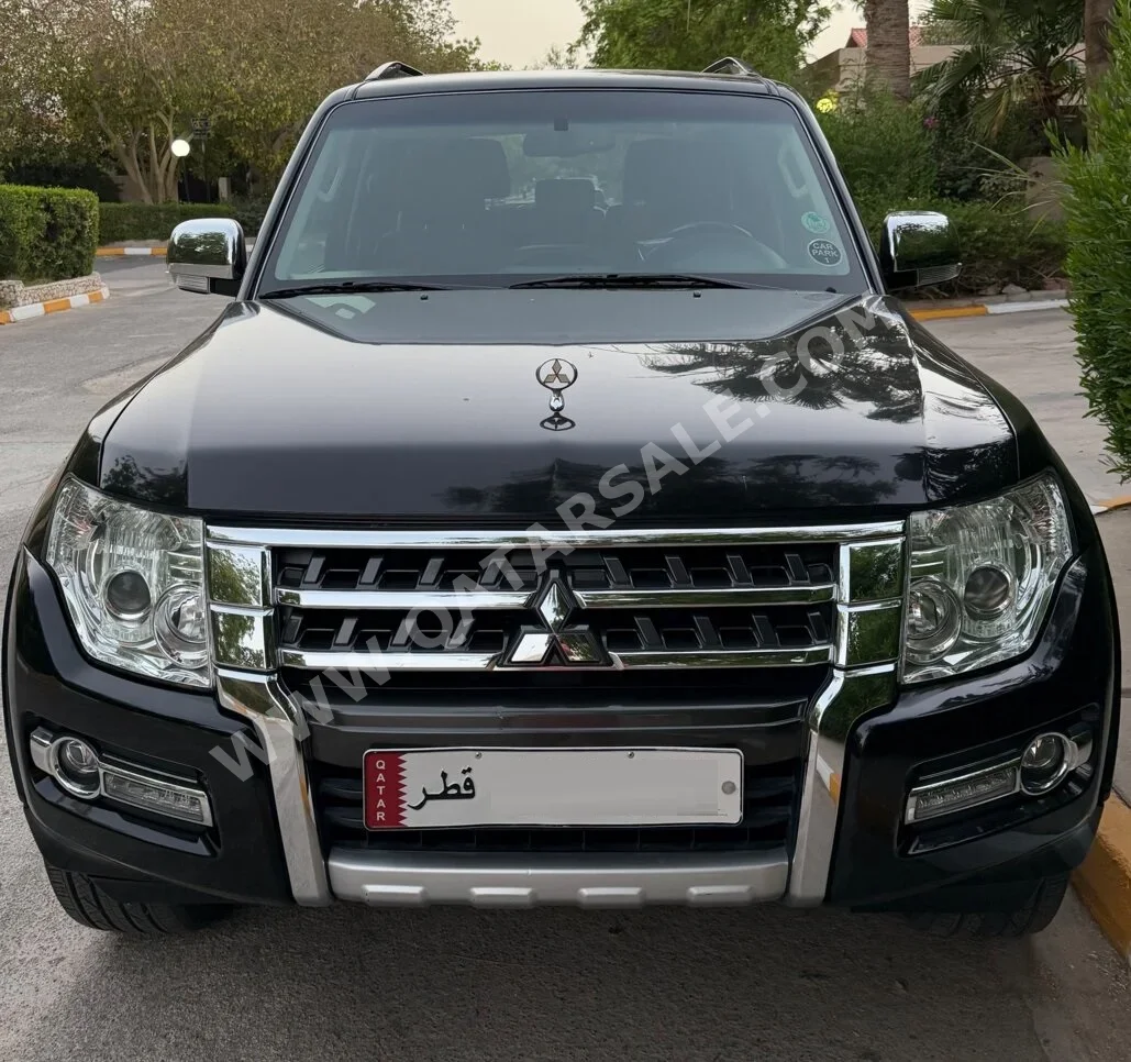 Mitsubishi  Pajero  GLS  2016  Automatic  129,549 Km  6 Cylinder  Four Wheel Drive (4WD)  SUV  Black  With Warranty
