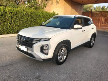 Hyundai  Creta  2024  Automatic  44,000 Km  4 Cylinder  Front Wheel Drive (FWD)  SUV  White  With Warranty