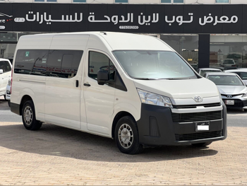 Toyota  Hiace  2023  Manual  282,000 Km  4 Cylinder  Rear Wheel Drive (RWD)  Van / Bus  White
