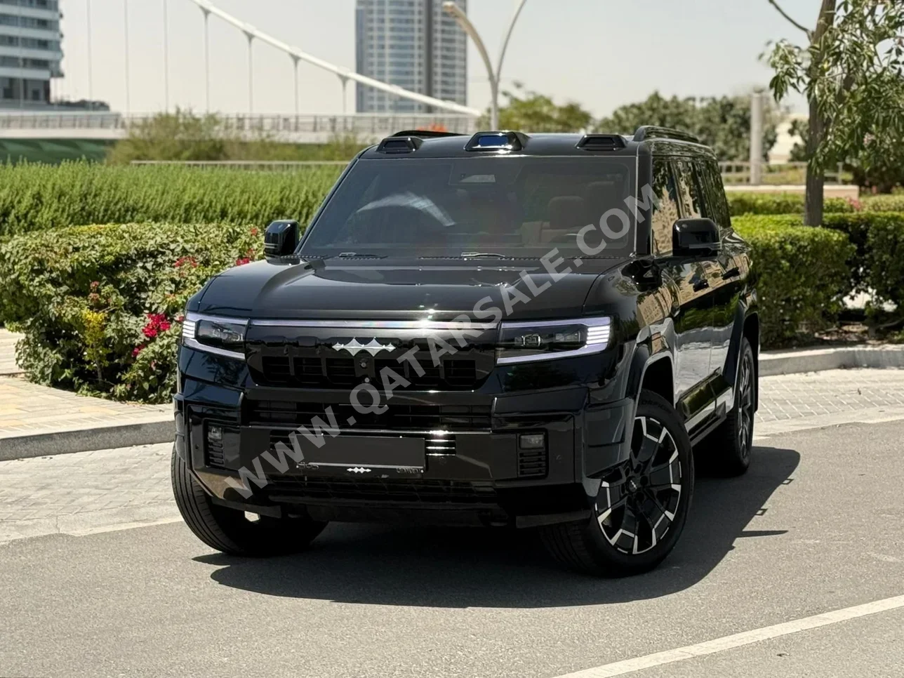 BYD Leopard 8 Flagship 2024 Automatic 47,000 Km 4 Cylinder Four Wheel Drive (4WD) SUV Black With Warranty