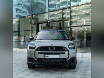 Mini  Cooper  CountryMan  S  2025  Automatic  14,000 Km  4 Cylinder  Four Wheel Drive (4WD)  Hatchback  Silver  With Warranty