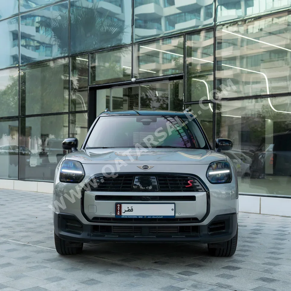 Mini  Cooper  CountryMan  S  2025  Automatic  14,000 Km  4 Cylinder  Four Wheel Drive (4WD)  Hatchback  Silver  With Warranty