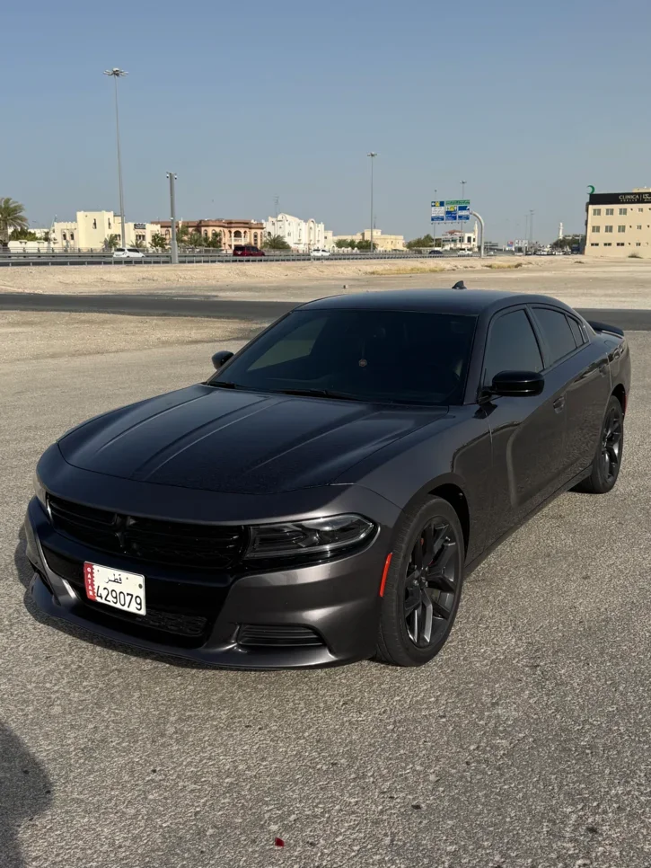 Dodge  Charger  SXT  2022  Automatic  82,000 Km  6 Cylinder  Rear Wheel Drive (RWD)  Sedan  Gray and Black