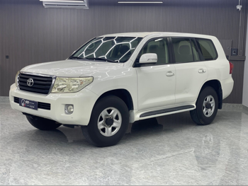 Toyota  Land Cruiser  G  2015  Automatic  360,000 Km  6 Cylinder  Four Wheel Drive (4WD)  SUV  White