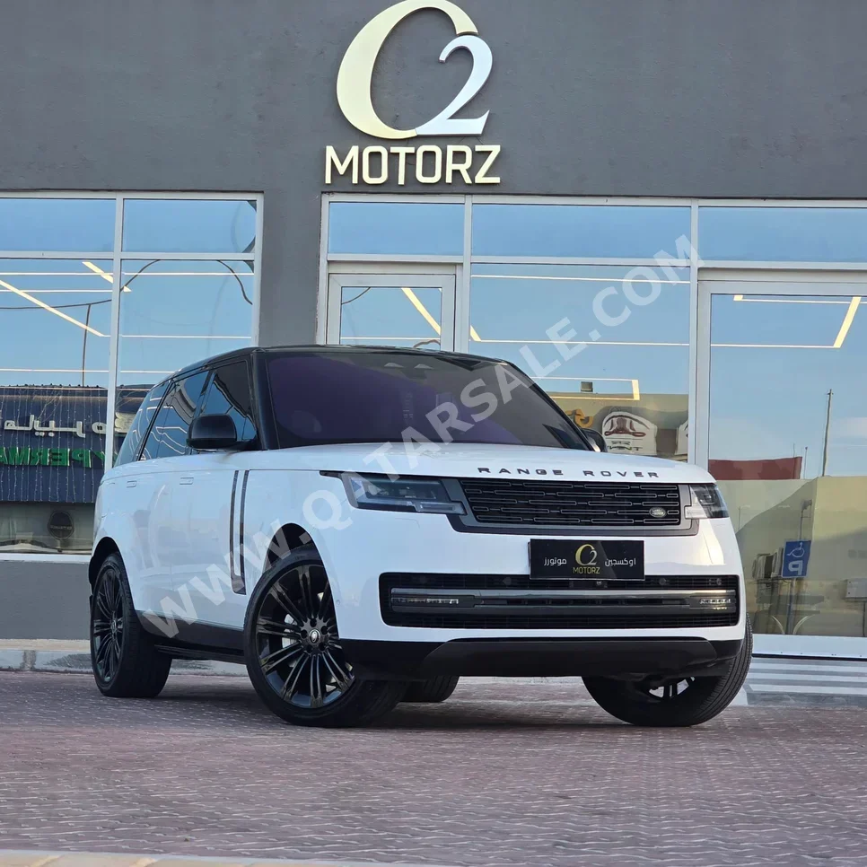 Land Rover  Range Rover  Vogue HSE  2023  Automatic  63,000 Km  8 Cylinder  Four Wheel Drive (4WD)  SUV  White  With Warranty
