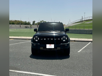 Jetour  T2  Luxury  2025  Automatic  21,000 Km  4 Cylinder  Four Wheel Drive (4WD)  SUV  Black  With Warranty