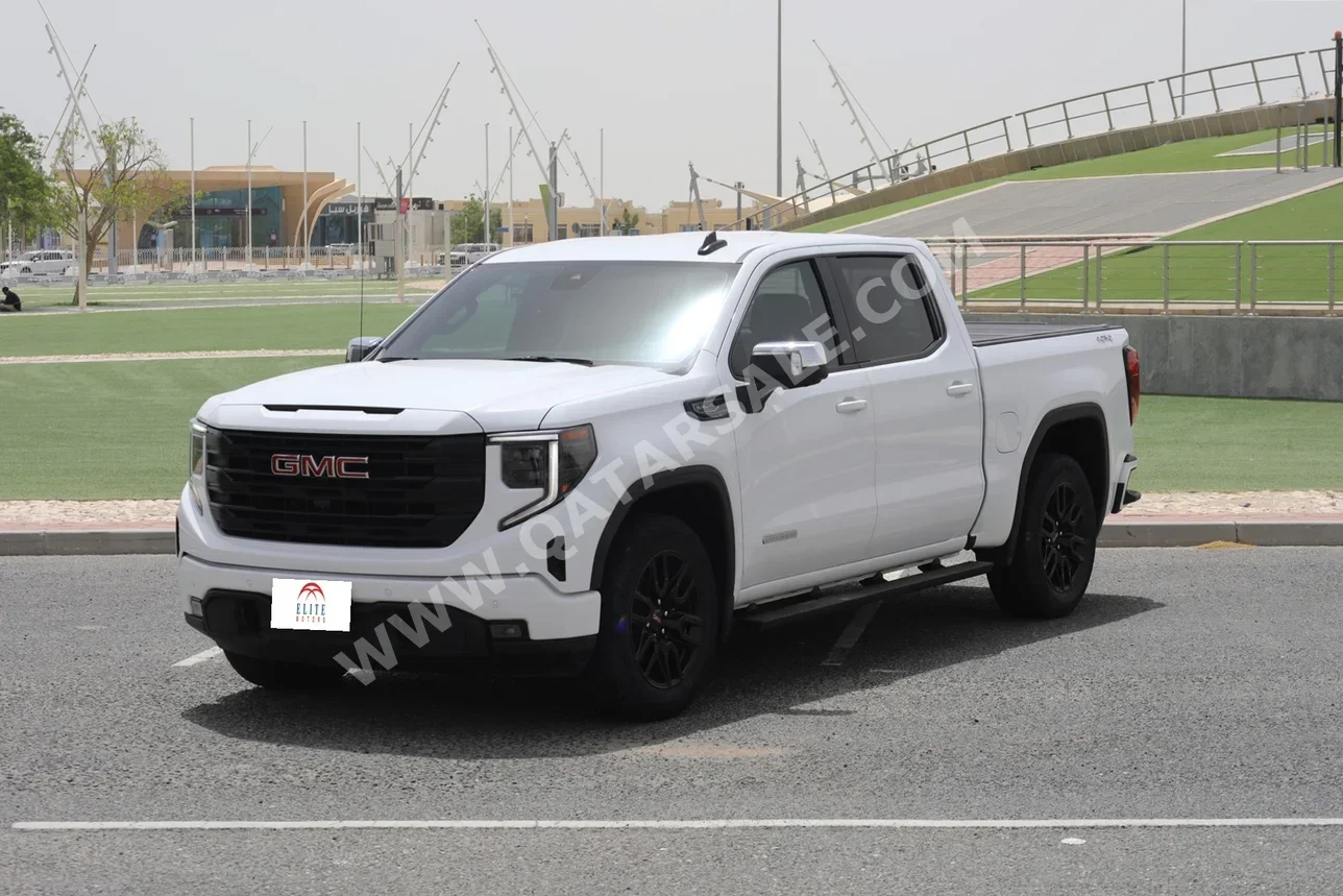 GMC Sierra Elevation 2024 Automatic 67,000 Km 8 Cylinder Four Wheel Drive (4WD) Pick Up White With Warranty