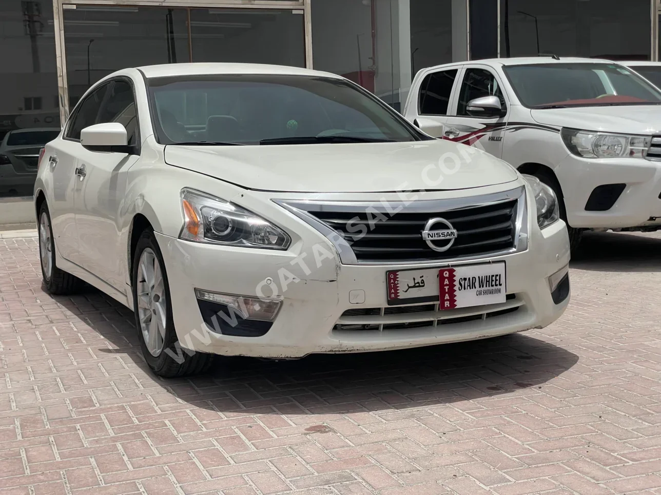 نيسان ألتيما 3.5 اس في 2013 اوتوماتيك 165,000 كم 4 سلندر دفع خلفي سيدان أبيض