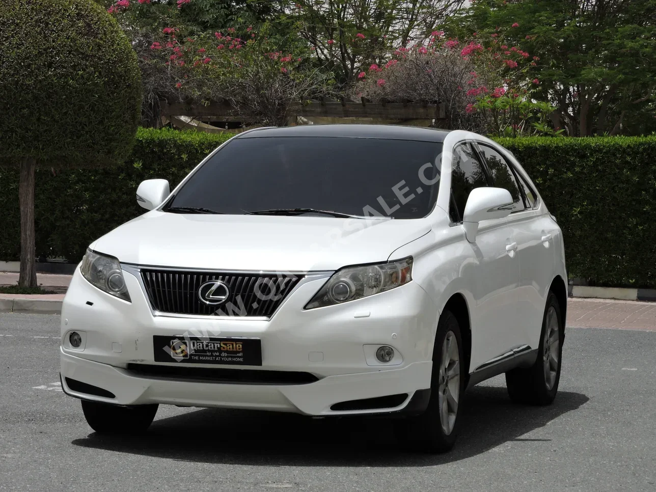 Lexus RX 350 2011 Automatic 162,000 Km 6 Cylinder Four Wheel Drive (4WD) SUV White
