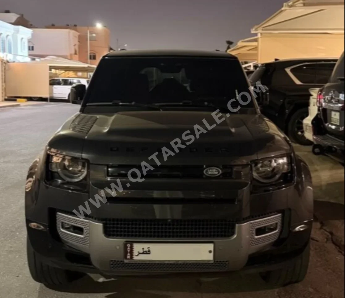 Land Rover Defender 110 HSE 2023 Automatic 59,000 Km 6 Cylinder Four Wheel Drive (4WD) SUV Gray With Warranty