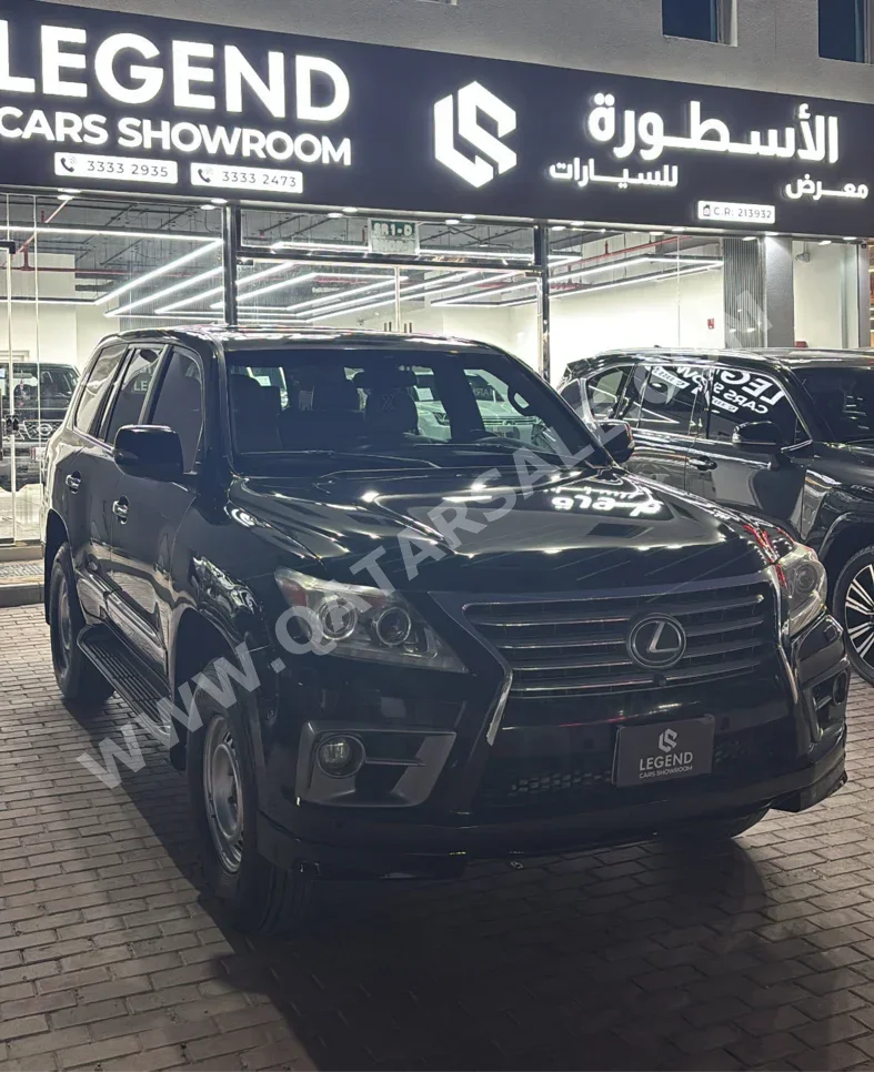 لكزس ال اكس 570 اس 2009 اوتوماتيك 360,000 كم 8 سلندر دفع رباعي اس يو في أسود