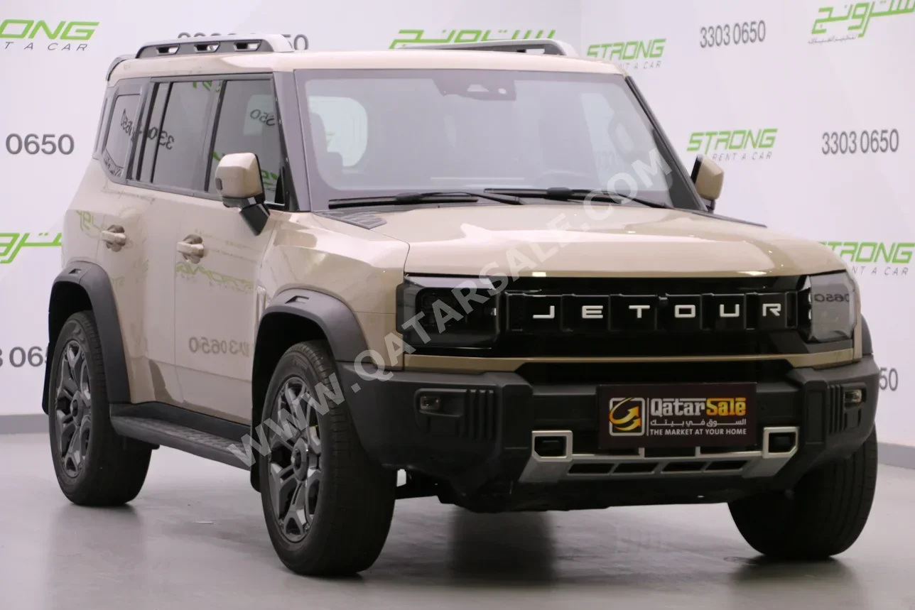 Jetour T2 2025 Automatic 43,000 Km 4 Cylinder Four Wheel Drive (4WD) SUV Beige With Warranty