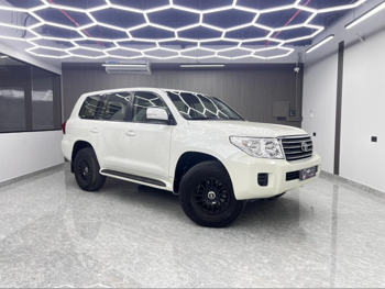 Toyota  Land Cruiser  G  2012  Automatic  360,000 Km  6 Cylinder  Four Wheel Drive (4WD)  SUV  White