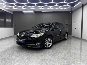 Toyota  Camry  GLX  2014  Automatic  180,000 Km  4 Cylinder  Front Wheel Drive (FWD)  Sedan  Black