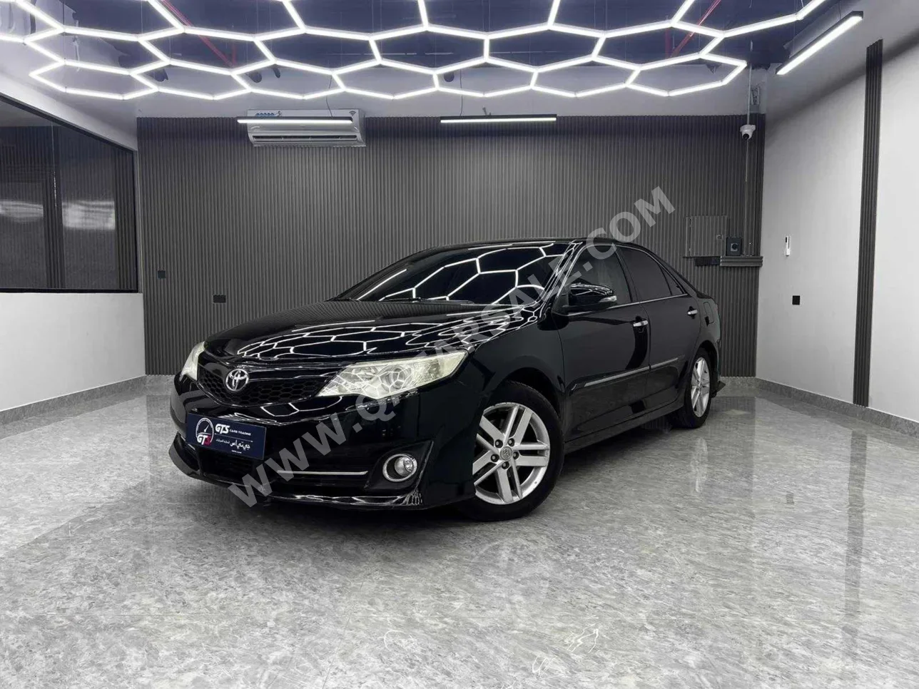 Toyota Camry GLX 2014 Automatic 180,000 Km 4 Cylinder Front Wheel Drive (FWD) Sedan Black