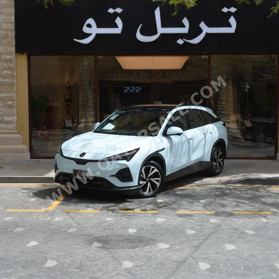 في اي ام ألفا تي5 2024 اوتوماتيك 0 كم 0 سلندر دفع رباعي اس يو في سمائي
