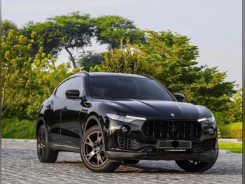 Maserati  Levante  Q4  2018  Automatic  102,000 Km  6 Cylinder  Four Wheel Drive (4WD)  SUV  Black