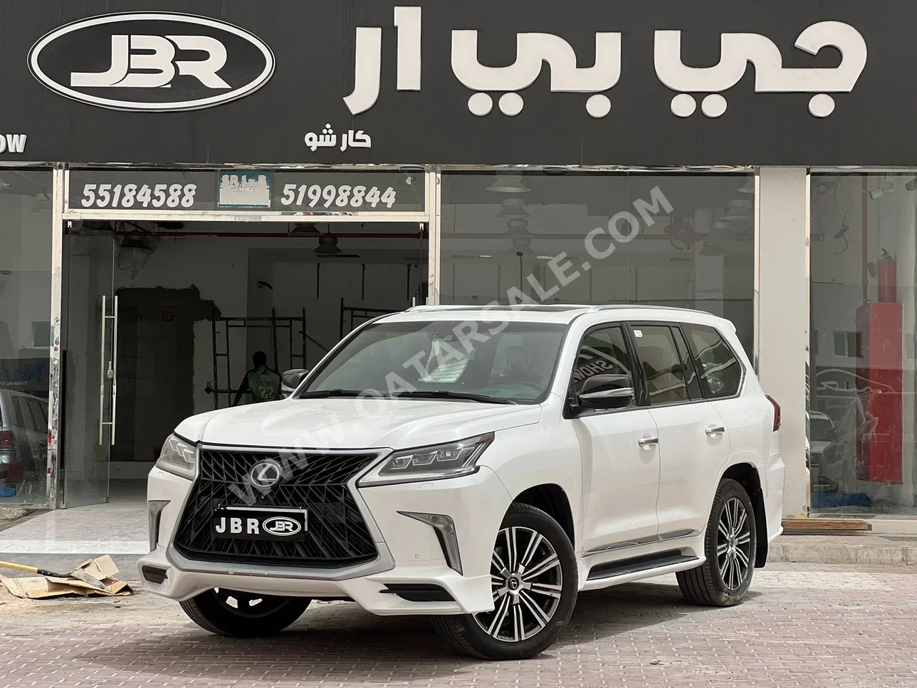 لكزس ال اكس 570 اس 2016 اوتوماتيك 350,000 كم 8 سلندر دفع رباعي اس يو في أبيض